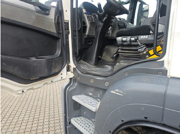 Грузовик-контейнеровоз/ Сменный кузов MAN TGS 26.400 6X2-4: фото 5