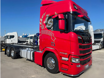 Грузовик-контейнеровоз/ Сменный кузов SCANIA R 450