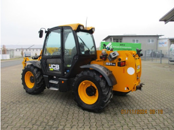 Телескопический погрузчик JCB
