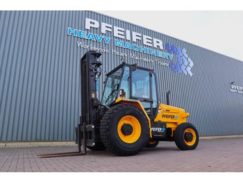 Внедорожный погрузчик JCB