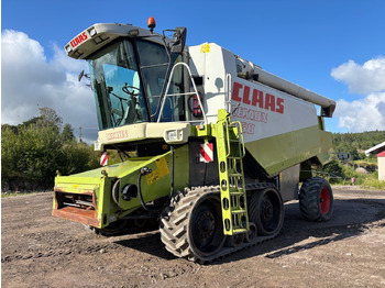 Зерноуборочный комбайн CLAAS Lexion 460