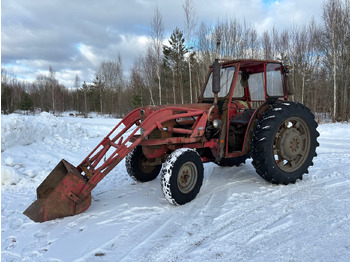 Трактор MASSEY FERGUSON
