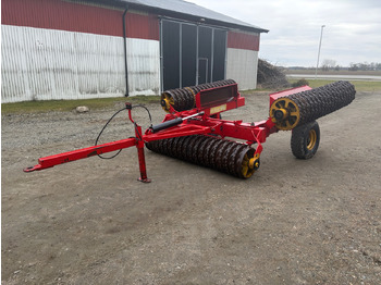 Полевой каток VÄDERSTAD