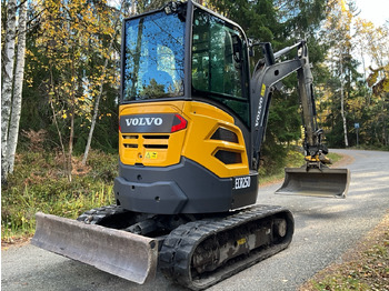 Экскаватор VOLVO ECR25D