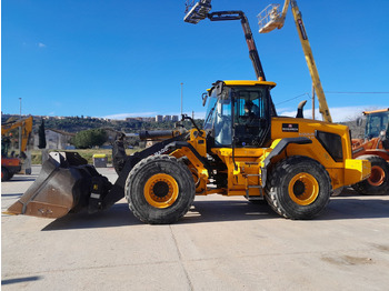 Колёсный погрузчик JCB 457