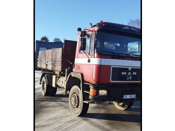 Самосвал MAN 17.232