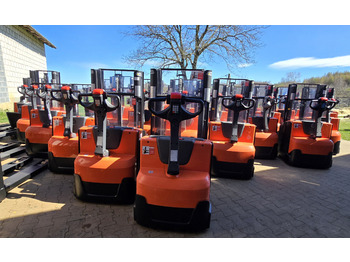 Штабелер BT SWE 200 D Toyota: фото 4 Штабелер BT SWE 200 D Toyota: фото 4