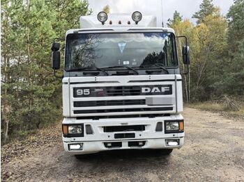 Тягач DAF XF 95