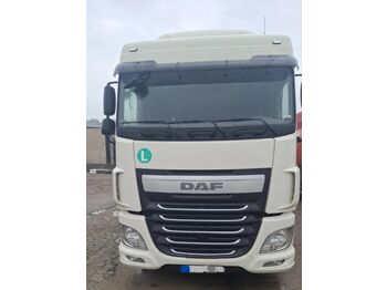 Тягач DAF XF 106