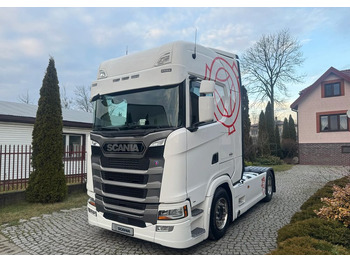 Тягач SCANIA S 450