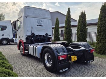 Тягач Scania R450: фото 4