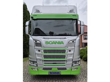 Тягач Scania R450: фото 2 Тягач Scania R450: фото 2