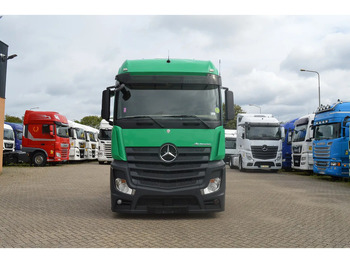 Тягач MERCEDES-BENZ Actros 1942