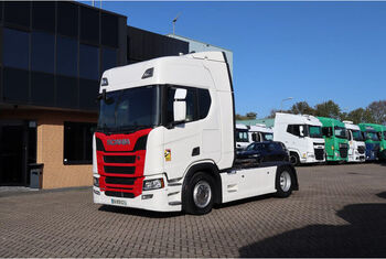 Тягач SCANIA R 450