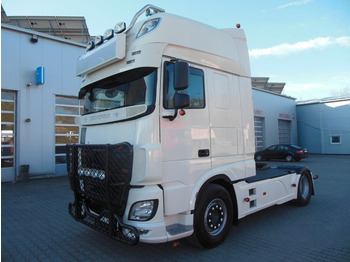 Тягач DAF XF 106 480