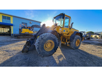 Колёсный погрузчик VOLVO L120E