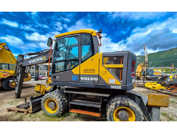 Колёсный экскаватор VOLVO EWR150E