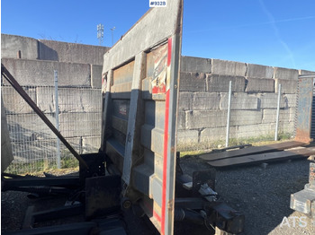 Гидроборт Tail lift - Zepro- ZHD 2000-155MA: фото 2 Гидроборт Tail lift - Zepro- ZHD 2000-155MA: фото 2