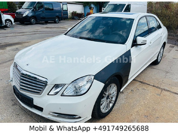Седан MERCEDES-BENZ
