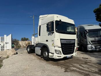 Тягач DAF XF