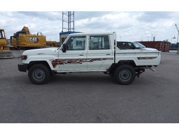 Новый Пикап Toyota Toyota Land cruiser 79 grj double cabin 4.0L Petrol Manual 5 SEATS/PLACES: фото 5