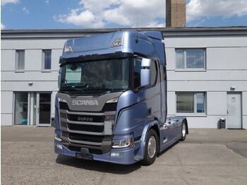 Тягач SCANIA R 450