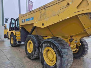 Сочленённый самосвал CAT 730: фото 4 Сочленённый самосвал CAT 730: фото 4