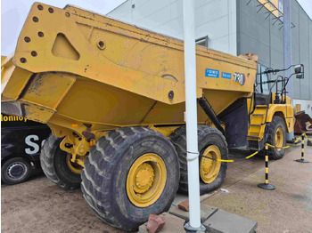 Сочленённый самосвал CAT 730: фото 3 Сочленённый самосвал CAT 730: фото 3