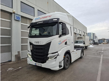 Тягач IVECO S-WAY