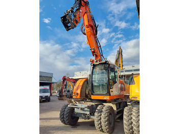 Колёсный экскаватор LIEBHERR A 918