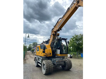 Колёсный экскаватор LIEBHERR A 914