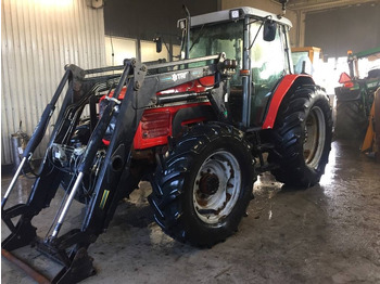 Трактор MASSEY FERGUSON