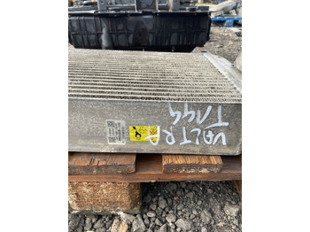 Радиатор VALTRA