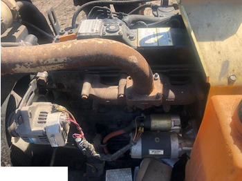 Двигатель YANMAR