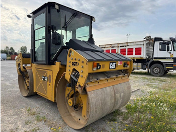 Дорожный каток Caterpillar CD54B: фото 4 Дорожный каток Caterpillar CD54B: фото 4