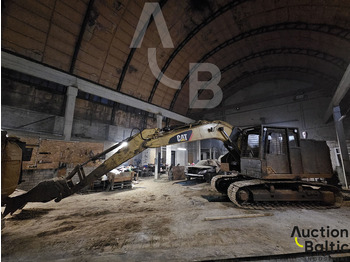 Гусеничный экскаватор CATERPILLAR 318EL