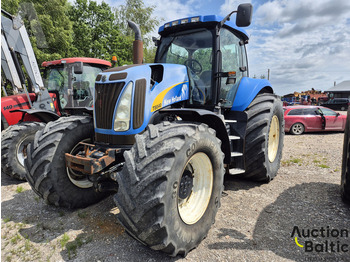 Трактор NEW HOLLAND T8040
