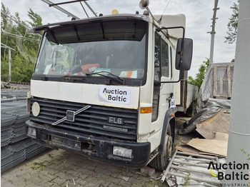 Грузовик бортовой/ Платформа VOLVO FL6
