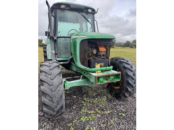 Трактор JOHN DEERE 6320