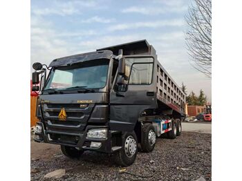 Самосвал SINOTRUK HOWO