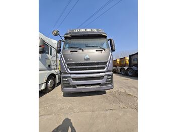 Тягач SINOTRUK HOWO