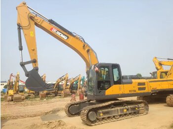 Гусеничный экскаватор