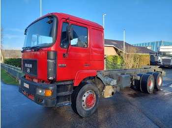 Грузовик-шасси MAN 26.463