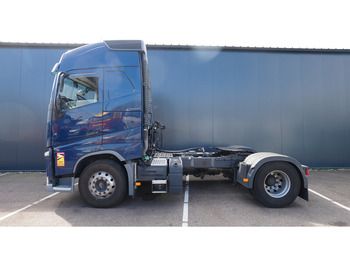 Тягач VOLVO FH 420