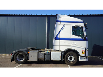 Тягач Volvo FH 420 EURO 6 GLOBETROTTER WITH TRS: фото 2