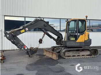 : фото в шапке страницы