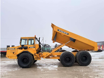 Сочленённый самосвал VOLVO A25C