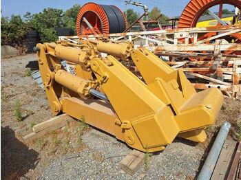 Рыхлитель CATERPILLAR