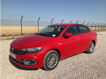 Легковой автомобиль FIAT