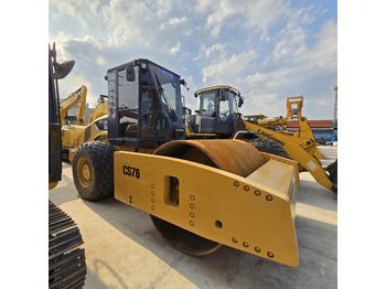 Компактор CATERPILLAR